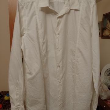 Muska kosulja. Broj 44/46 . Maden in Romania.