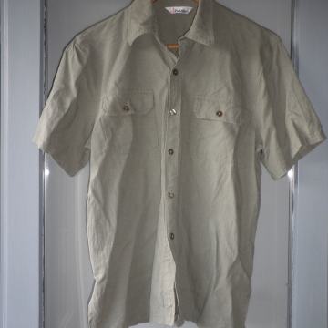 MUŠKA LAGANA PAMUČNA KOŠULJA S / M
