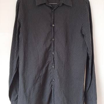 Muška siva košulja na crte Benetton xl