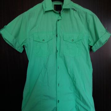 Prodajem košulju Jack & Jones kratki rukav