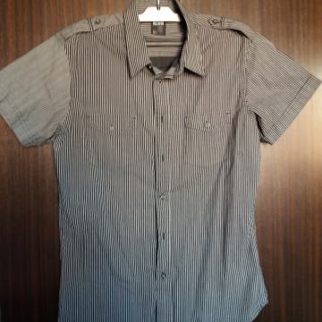 Prodajem košulju kratki rukav New Yorker SMOG