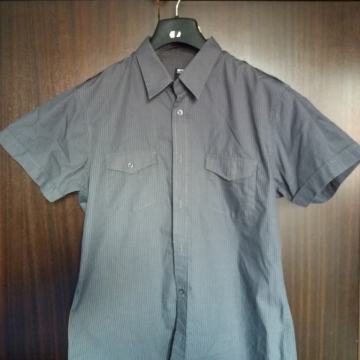 Prodajem košulju kratki rukav New Yorker SMOG