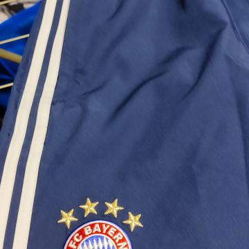 Adidas Bayern kratke hlačice M kao L