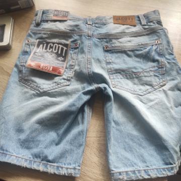 ALCOTT,KRATKE HLAČE,NOVO SA ETIKETOM I RACUNOM