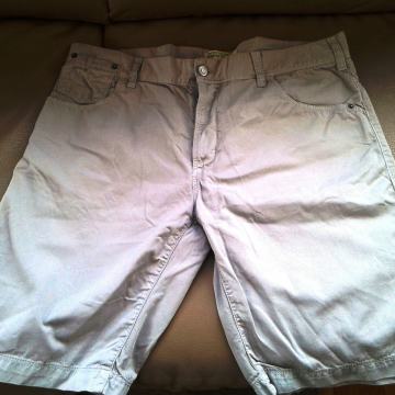 Benetton kratke hlače bež novo br. 50 zamjena