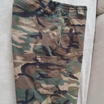 Decathlon kratke hlace vel M