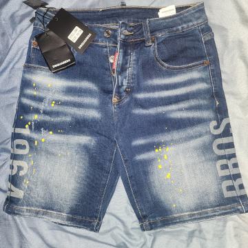 DSQUARED2 KRATKE HLAČE BR.28