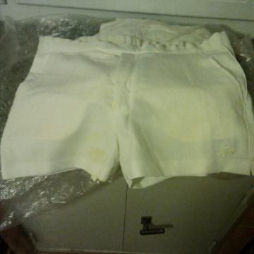 hlače ljetne-bijele dimenz:struk 100cm , duž nogavica 38cm !