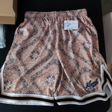 Nove Karl Kani kratke hlače M