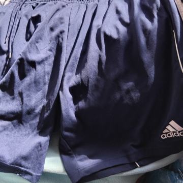 KRATKE HLACE, donji dres vel.L-NIKE+ADIDAS
