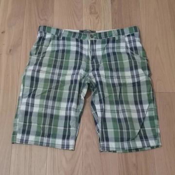 Kratke hlače W38