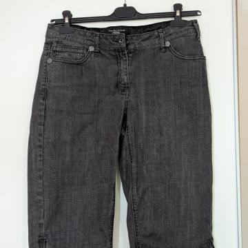 KRATKE MUŠKE HLAČE - VELIČINA 30