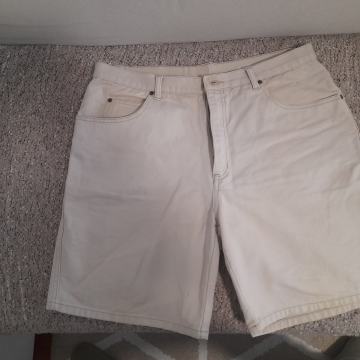 Muške bež kratke hlače