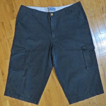 Muške kratke 3/4 hlače. VEL. XL