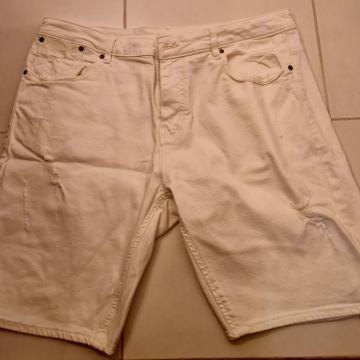 Muške kratke jeans hlače Pull&Bear. Vel. 40