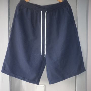 MUŠKE LAGANE KRATKE HLAČE / BERMUDE XL