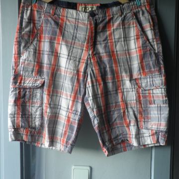 MUŠKE PAMUČNE KRATKE HLAČE / BERMUDE 50 / W 35