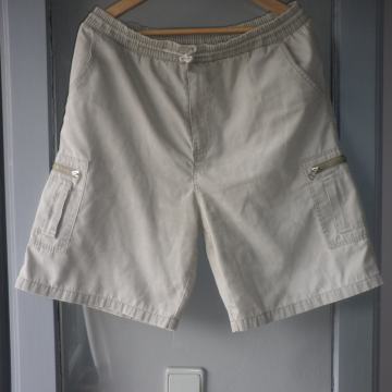 MUŠKE PAMUČNE KRATKE HLAČE / BERMUDE XL