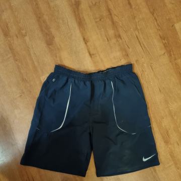 NIKE KRATKE HLACE vel L