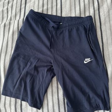 Nike kratke muske hlace L