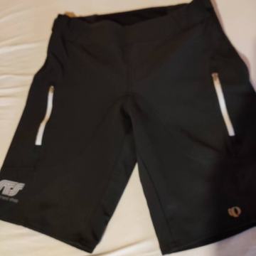 Pearl izumi šorc, M veličina