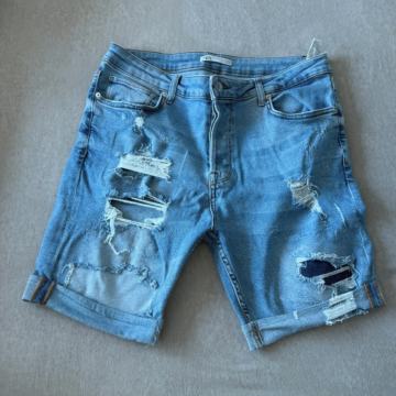 Prodajem Pull& Bear i Zara muške kratke traperice