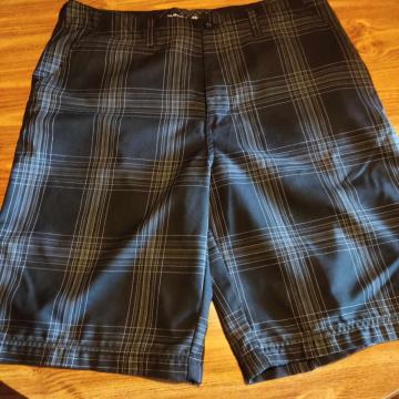 Quiksilver šorc, novo, 36 veličina