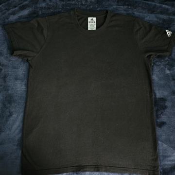 Adidas kratka majica