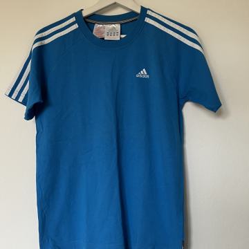 Adidas majica vl. 164 / RASPRODAJA