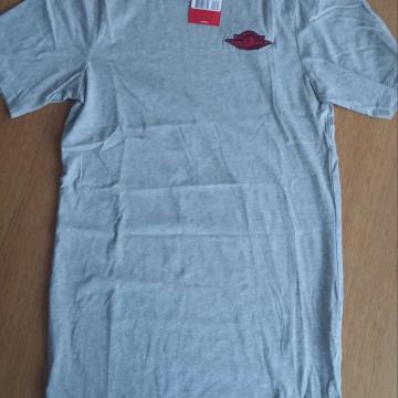 AIR JORDAN  MAJICA VEL.S-NOVO