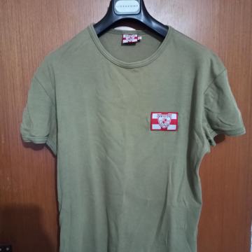 FK Crvena Zvezda nogometna navijačka Delije majica veličine L na M