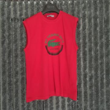 LACOSTE.