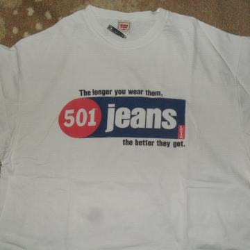 LEVIS 501 JEANS 100% pamučna majica veličina M