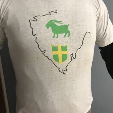 majica s grbom Grada Pule i simbolom Istarske županije (koza)