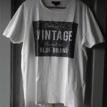 MUŠKA LAGANA PAMUČNA MAJICA 48 / 50 M