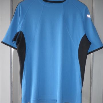 MUŠKA LAGANA SPORTSKA MAJICA L / XL