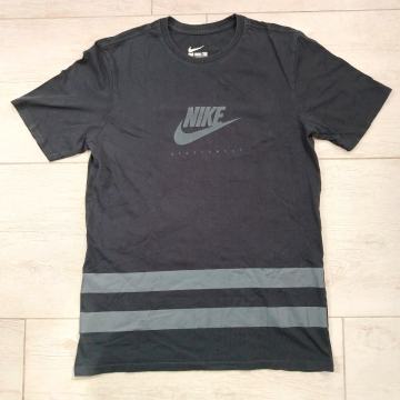 Nike Sportswear Veličina M - Rabljeno