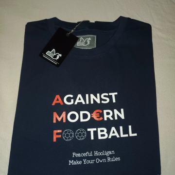 Peaceful hooligan, L veličina