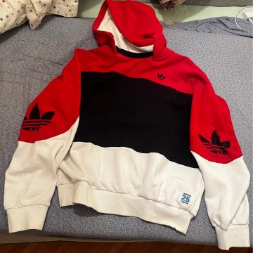 Adidas originals —- majica  sa kapuljačom