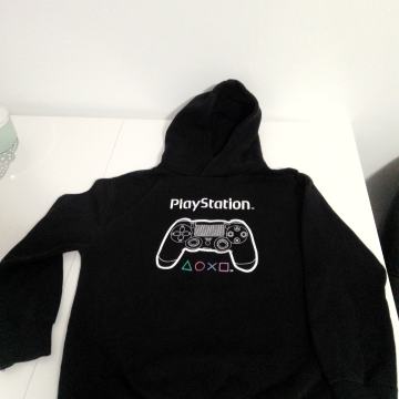 Dječja dukserica PLAYSTATION Br.52 (11-12godina) OČUVANO