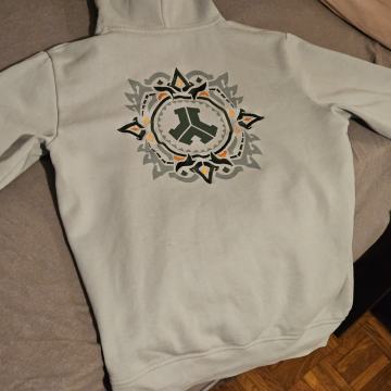 Hardkor duksa DEFQON.1 L veličina