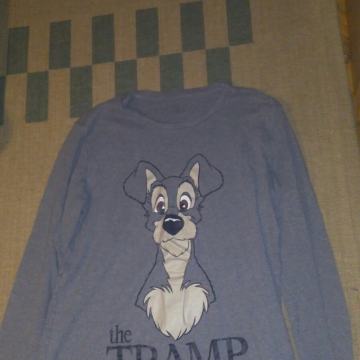 majica sa likom skitnice uz crtica m-L