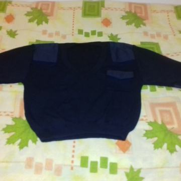 Muška crna majica sa dugačkim rukavima, veličina S