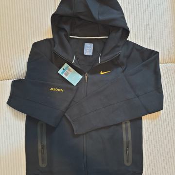 Nocta nike hoodica s cifom