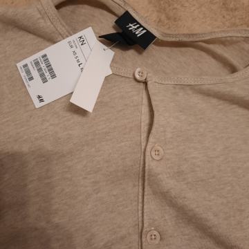 NOVA pamučna majica sa etiketom vel. L