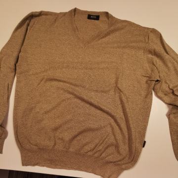 SNIŽENO!!! MUŠKA HUGO BOSS MAJCA DUGIH RUKAVA PREKRASNA FINI MATERIJAL