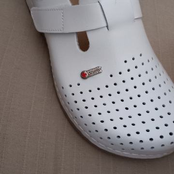 Anatomske klompe Leon br.42