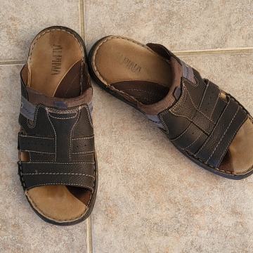 Muške kožne smeđe natikače