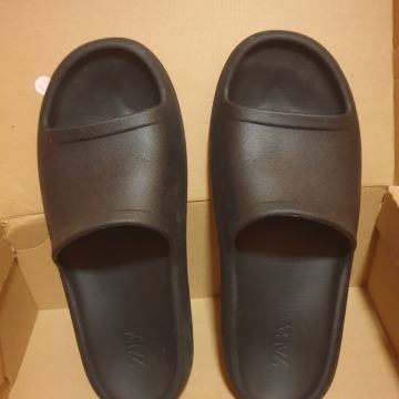 Zara šlape (crne), br. 45