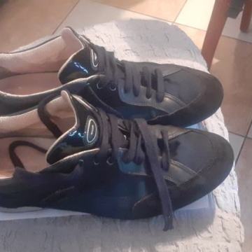 A.Guardianni br.42 kvalitetne udobne tenisice